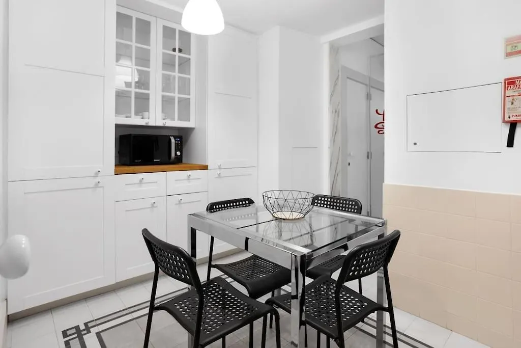 Lägenhet Cozy Apt In Heart Of Lisbon With Ac!